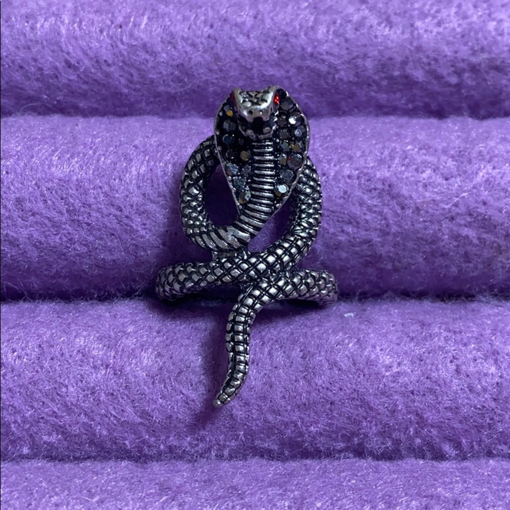 striking snake ring
